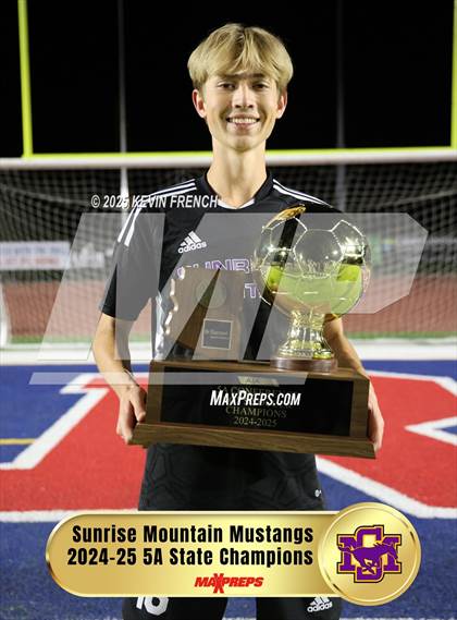 Thumbnail 1 in Sunrise Mountain (AIA 5A Final - Awards) photogallery.