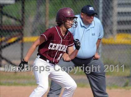 Thumbnail 3 in Westhill vs. Bristol Central (CIAC Class LL Semifinal) photogallery.