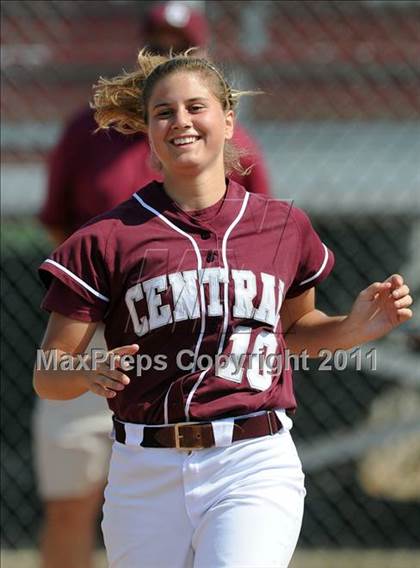 Thumbnail 3 in Westhill vs. Bristol Central (CIAC Class LL Semifinal) photogallery.