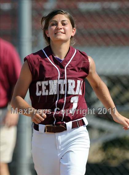 Thumbnail 2 in Westhill vs. Bristol Central (CIAC Class LL Semifinal) photogallery.