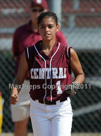 Thumbnail 1 in Westhill vs. Bristol Central (CIAC Class LL Semifinal) photogallery.