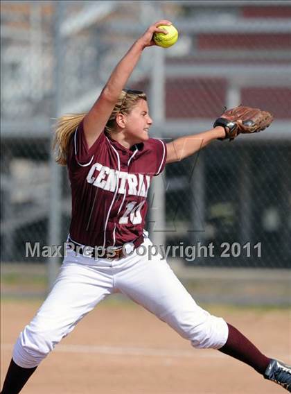 Thumbnail 2 in Westhill vs. Bristol Central (CIAC Class LL Semifinal) photogallery.