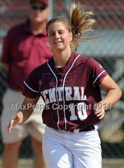 Thumbnail 2 in Westhill vs. Bristol Central (CIAC Class LL Semifinal) photogallery.