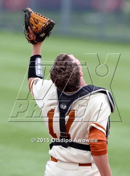 Thumbnail 1 in Rockwall vs White [W T] (UIL 6A Region II Area Playoff) photogallery.