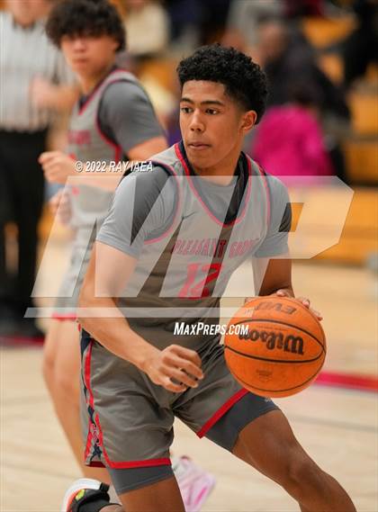 Thumbnail 1 in Pleasant Grove vs. St. Patrick-St. Vincent (Stan Harms Classic Tournament) photogallery.