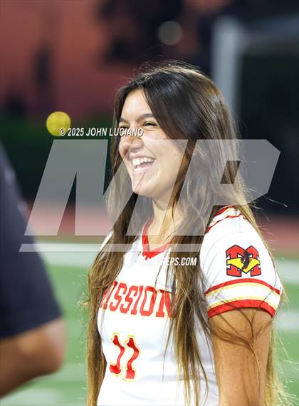 Thumbnail 3 in Mission Viejo @ El Modena photogallery.