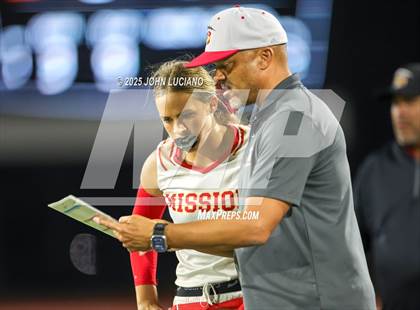 Thumbnail 3 in Mission Viejo @ El Modena (CIF SS Div 3 Quarterfinal) photogallery.