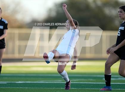Thumbnail 2 in Friendswood vs. Austin (College Station Classic) photogallery.