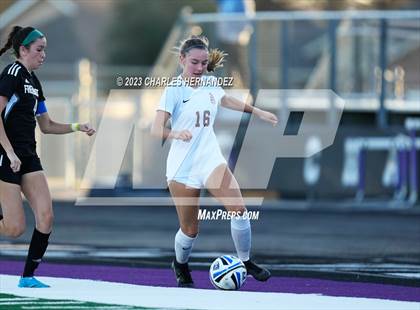 Thumbnail 3 in Friendswood vs. Austin (College Station Classic) photogallery.