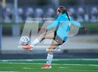 Thumbnail 2 in Friendswood vs. Austin (College Station Classic) photogallery.