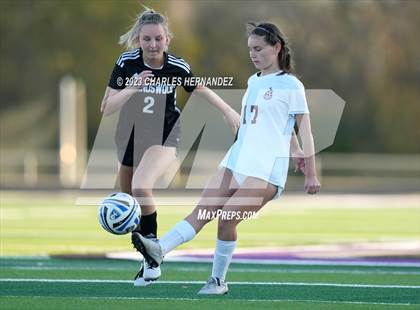 Thumbnail 3 in Friendswood vs. Austin (College Station Classic) photogallery.