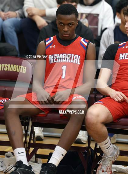 Thumbnail 2 in Manchester Memorial vs Portsmouth (NHIAA Division I Quarter-Final Round) photogallery.