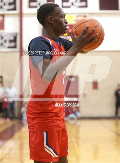 Thumbnail 2 in Manchester Memorial vs Portsmouth (NHIAA Division I Quarter-Final Round) photogallery.