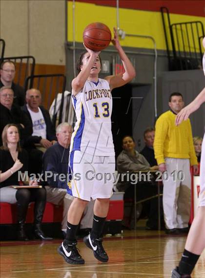 Thumbnail 3 in Jamestown vs. Lockport (Section VI Class AA Semifinal) photogallery.
