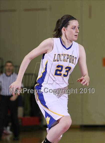 Thumbnail 1 in Jamestown vs. Lockport (Section VI Class AA Semifinal) photogallery.