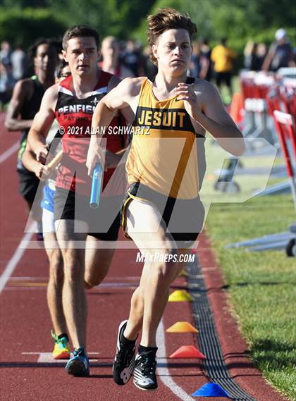 Thumbnail 1 in Boys Track and Field (NYSPHSAA Section 5 Sectional Final) photogallery.