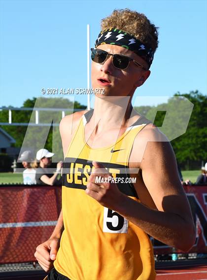 Thumbnail 2 in Boys Track and Field (NYSPHSAA Section 5 Sectional Final) photogallery.