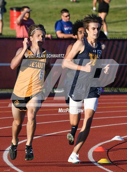 Thumbnail 3 in Boys Track and Field (NYSPHSAA Section 5 Sectional Final) photogallery.