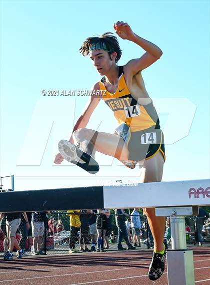 Thumbnail 1 in Boys Track and Field (NYSPHSAA Section 5 Sectional Final) photogallery.