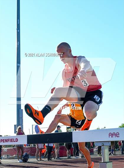 Thumbnail 2 in Boys Track and Field (NYSPHSAA Section 5 Sectional Final) photogallery.