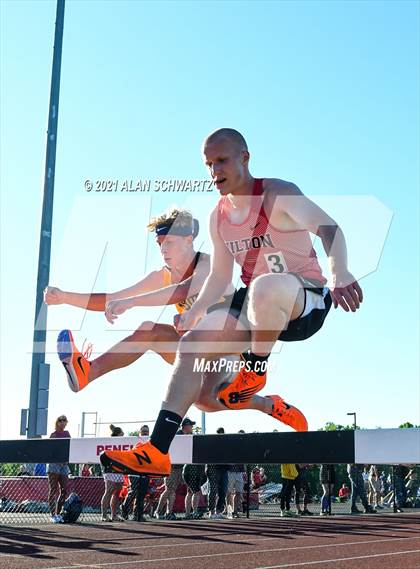 Thumbnail 1 in Boys Track and Field (NYSPHSAA Section 5 Sectional Final) photogallery.