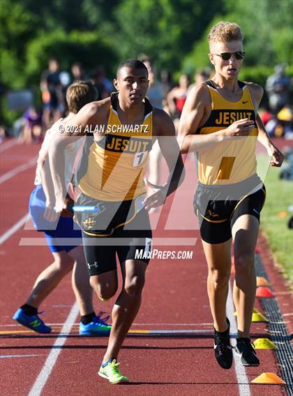 Thumbnail 2 in Boys Track and Field (NYSPHSAA Section 5 Sectional Final) photogallery.