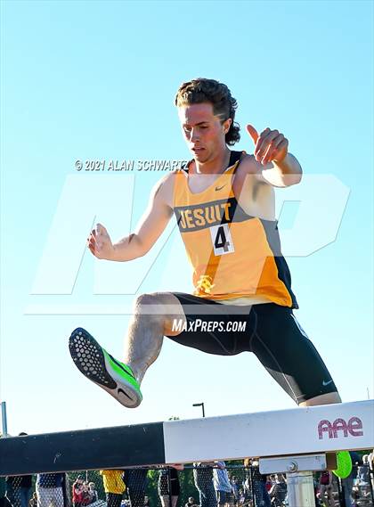 Thumbnail 1 in Boys Track and Field (NYSPHSAA Section 5 Sectional Final) photogallery.