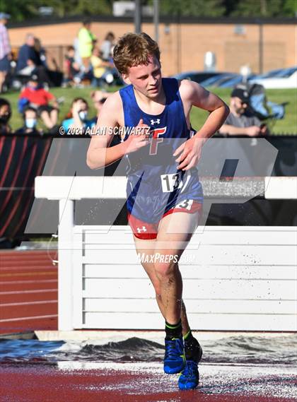Thumbnail 1 in Boys Track and Field (NYSPHSAA Section 5 Sectional Final) photogallery.