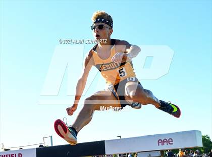 Thumbnail 1 in Boys Track and Field (NYSPHSAA Section 5 Sectional Final) photogallery.