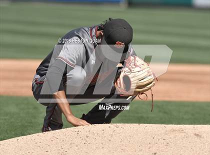 Thumbnail 2 in Orange vs Segerstrom photogallery.