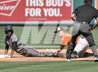 Thumbnail 2 in Orange vs Segerstrom photogallery.