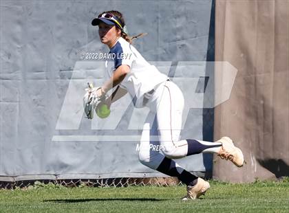 Thumbnail 3 in Cienega vs. Hamilton photogallery.