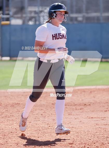 Thumbnail 3 in Cienega vs. Hamilton photogallery.