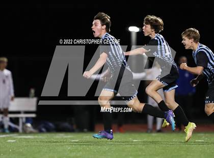 Thumbnail 2 in Penn Yan Academy vs Bishop Kearney (Section 5 Class B2 Final) photogallery.