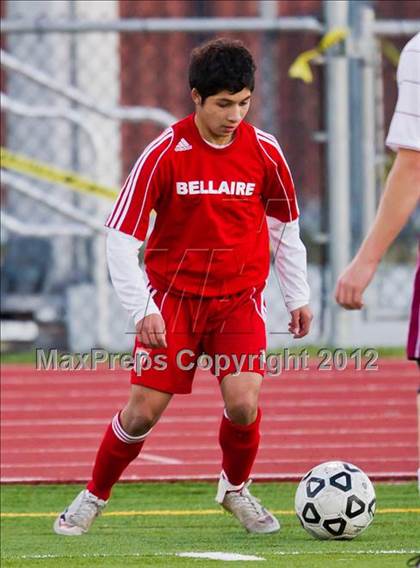 Thumbnail 3 in Clear Creek vs Bellaire (Friendswood Invitational) photogallery.