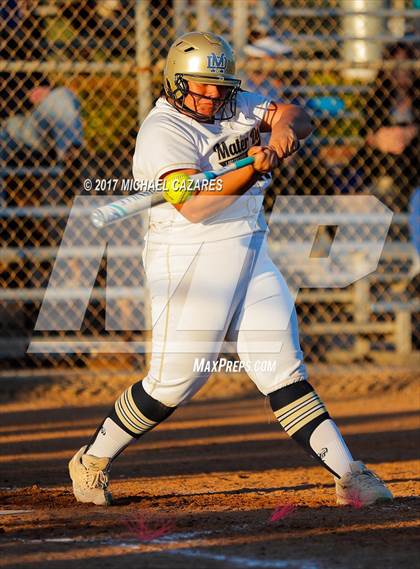 Thumbnail 1 in Mater Dei Catholic vs. Rancho Bernardo photogallery.