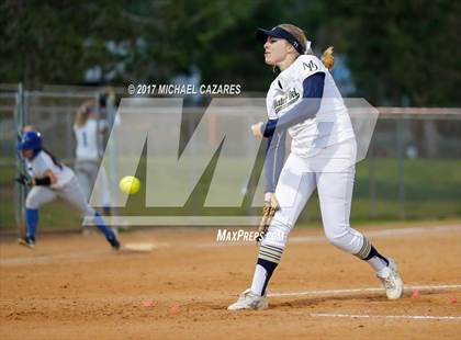 Thumbnail 1 in Mater Dei Catholic vs. Rancho Bernardo photogallery.