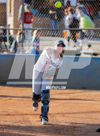 Thumbnail 3 in Mater Dei Catholic vs. Rancho Bernardo photogallery.