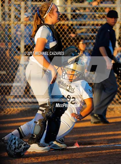 Thumbnail 3 in Mater Dei Catholic vs. Rancho Bernardo photogallery.