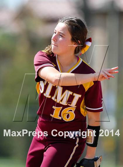 Thumbnail 3 in Royal @ Simi Valley photogallery.