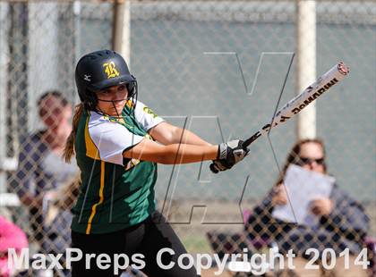Thumbnail 2 in Royal @ Simi Valley photogallery.