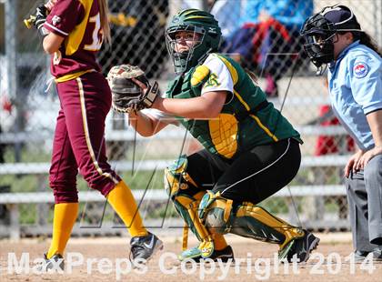 Thumbnail 3 in Royal @ Simi Valley photogallery.