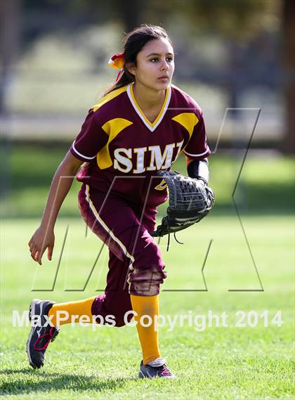 Thumbnail 3 in Royal @ Simi Valley photogallery.