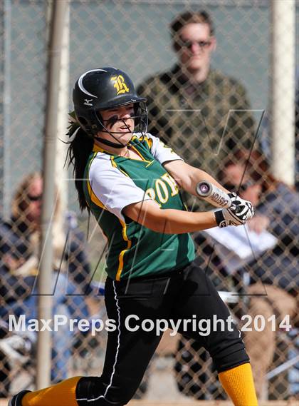 Thumbnail 3 in Royal @ Simi Valley photogallery.