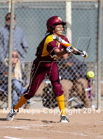 Thumbnail 2 in Royal @ Simi Valley photogallery.