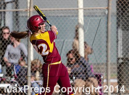 Thumbnail 1 in Royal @ Simi Valley photogallery.