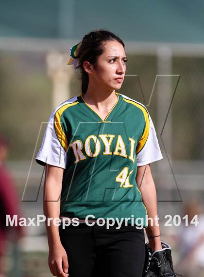 Thumbnail 1 in Royal @ Simi Valley photogallery.