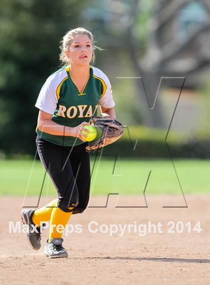 Thumbnail 2 in Royal @ Simi Valley photogallery.