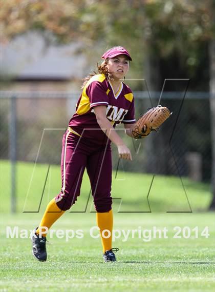 Thumbnail 2 in Royal @ Simi Valley photogallery.