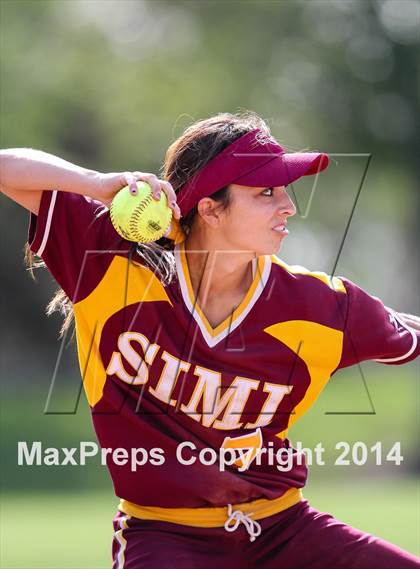 Thumbnail 2 in Royal @ Simi Valley photogallery.